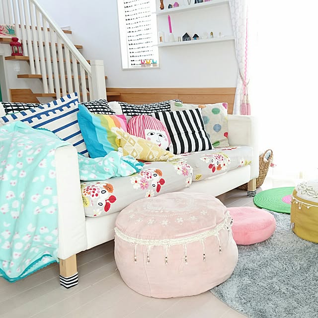 Lounge,カラフル,IKEA,IKEA部,手作り,ソファーカバー,カラフルな部屋,フライングタイガー,100均,プフ,salut!,IKEAソファーカバー応募,インスタやってます♡,インスタID→yukanenko1022 Yukanenkoの部屋