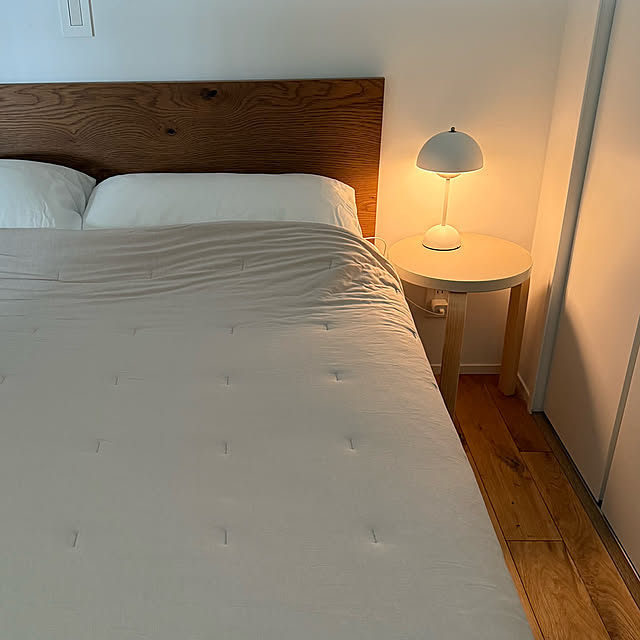 Bedroom,unicoベッド,無印良品,イベント参加,フラワーポットランプ,夏の暮らし準備,無印良品やわらか薄掛ふとん,無印良品 天然由来のリヨセル,無印良品 薄掛ふとん,RC STYLE Vol.02 掲載 nn-homeの部屋