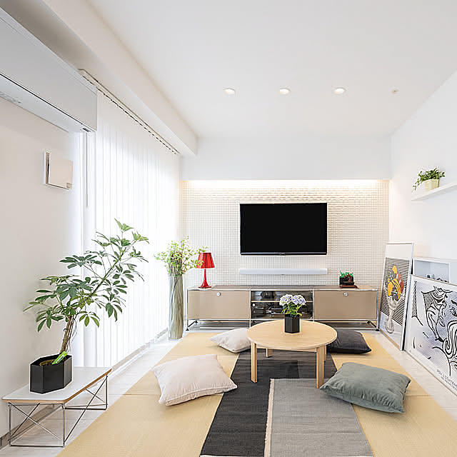 Lounge,間接照明,エコカラット,バーチカルブラインド,ソファのない暮らし,置き畳,ジャパンディ,リビング,シンプル,ホワイトインテリア,シンプルモダン,USMハラー,すっきり暮らしたい,マンションリノベーション,マンション暮らし,アートのある暮らし,デイリー掲載ありがとうございます SYの部屋