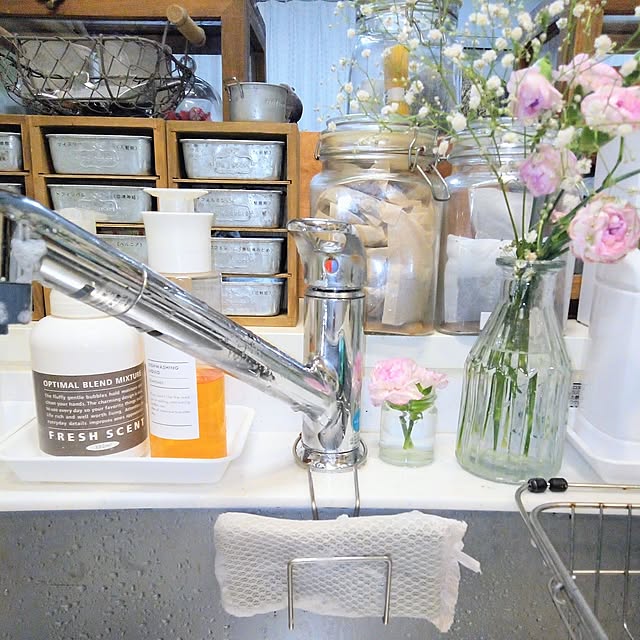 Kitchen,スポンジ置き場,セリア,100均アイテム,いいね&フォローありがとうございます☆,見てくださってありがとうございます,整理収納アドバイザー1級,無言いいね。すみません(｡>д人),ルームクリップに感謝,ご縁に感謝です,皆様のあたたかさに感謝❤,無言いいね＆フォロー大歓迎です♥,スポンジホルダー Myuuの部屋
