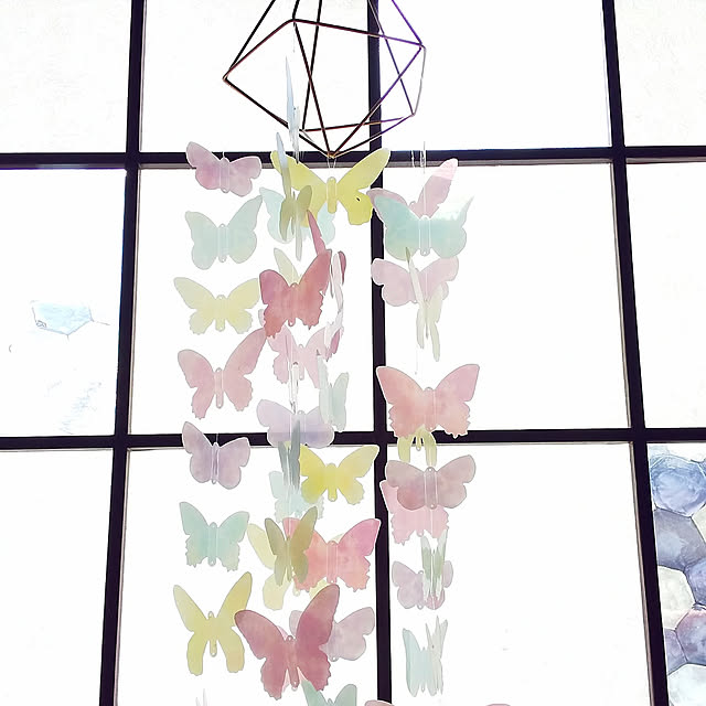 On Walls,DIY,100均,ダイソー,ハンドメイド,キャンドゥ,ガーランド,つるし飾り,ウォールステッカー,蝶々 kyoの部屋