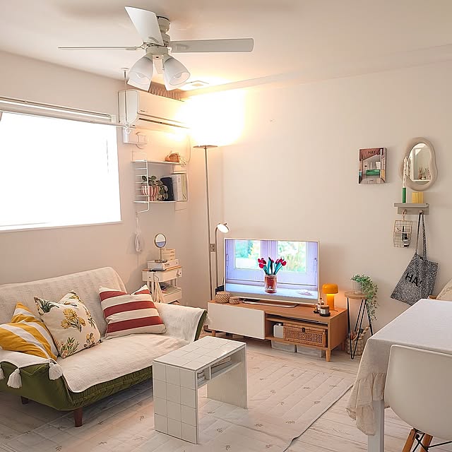 Lounge,海外風インテリア,皆さんとの出逢いに感謝♡,いつも見てくれてありがとうございます♡,北欧ナチュラル,北欧,IKEA,洗えるラグ,デコホーム,ニトリ,シーリングファンライト,LOWYA,H&M HOME,クッションカバー,HAY,韓国インテリア,照明 mri96の部屋