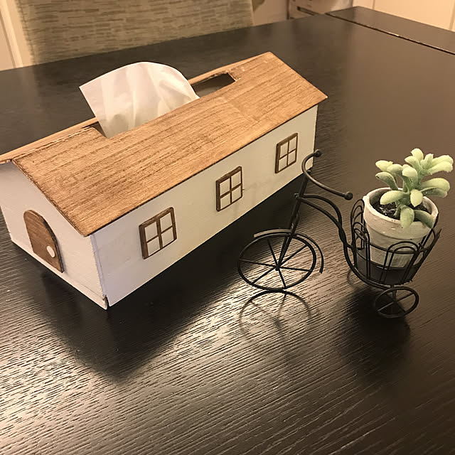 おうち型,ティッシュケース DIY,ティッシュケース,DIY初心者,セリア,100均リメイク,My Desk,ハンドメイド,100均大好き,100均,ダイソー nana.himamaの部屋
