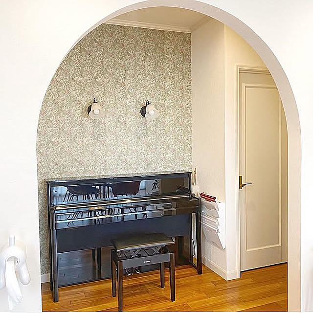 IKEA,ピアノのある暮らし,ピアノのある部屋,三井ホーム,アーチ壁,マスキングテープリメイク,ウィリアムモリスの壁紙,ウィリアムモリス,リメイクシート,On Walls fukoの部屋