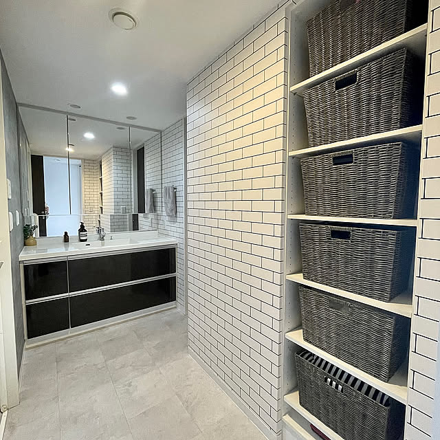 Bathroom,Aesopハンドソープ,グレーインテリア,アクセントクロス　サブウェイタイル,洗面所インテリア,洗面所 収納,Standard Products,かご・バスケット,いいね！コメント！うれしいです♥,マンション暮らし,RoomClipの出逢いに感謝♡,イベント参加します♡ manchanの部屋