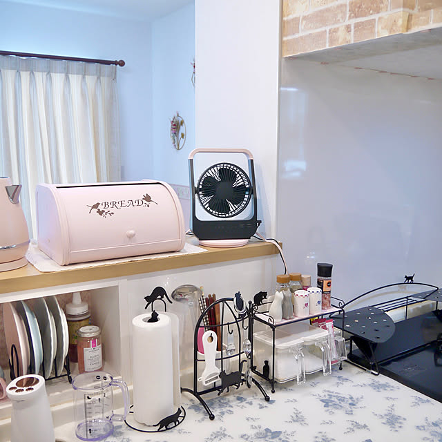Kitchen,ピンク好き,料理中も快適にしたい,卓上扇風機,キッチンも涼しく♫,夏家電,夏,ねこのいる暮らし,みて頂き有難うございます(^^),お気に入り♡,暑さ対策,扇風機 pinaminの部屋