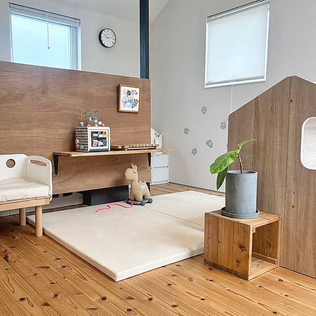 Overview,ナチュラルインテリア,暮らしを整える,DIY,おもちゃ収納,キッズスペース,収納アイデア,子どものいる暮らし,間仕切り壁 DIY,吹き抜けのある家 yukiの部屋