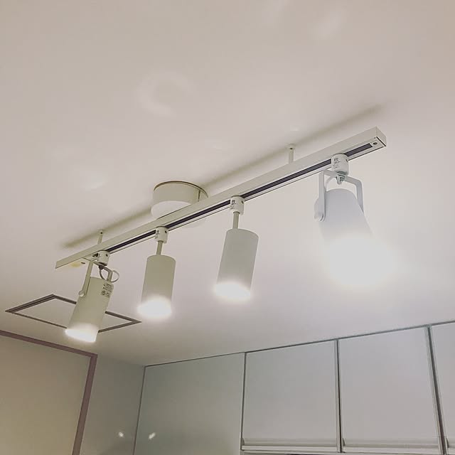 On Walls,スポットライト,築40年,リフォーム,無印良品,タカラスタンダード,シンプルライフ,持たない暮らし,ミニマリスト,ホワイトインテリア,アイランドキッチン asukanの部屋