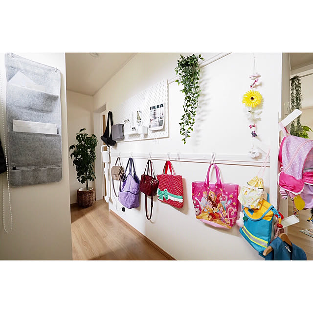 Bathroom,バッグ置き場,人工植物,長押,幼稚園グッズ収納,ファミリークローゼット,壁面収納,IKEA,イケア75 a_tankoの部屋