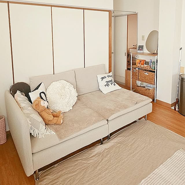 Lounge,ソファ,賃貸,2LDK,賃貸インテリア,シンプルインテリア,古い賃貸,賃貸でも楽しく♪,ソーデルハムン,IKEAのソファー,狭くても負けない‼️,いつもいいね!ありがとうございます♪,みなさまに感謝♥,いつもいいねやコメント励みになります Miri.の部屋