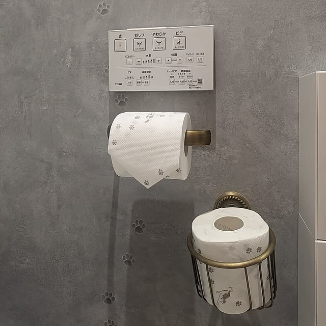 Bathroom,カインズ,トイレットペーパー,肉球,お気に入りクロス,これ買うために行きました,注文住宅,2世帯住宅,2階生活,暮らしを楽しむ,インテリアを楽しむ,スッキリ暮らしたい,シンプルなお家,抜け感をつくる,シンプル化 fumitanの部屋