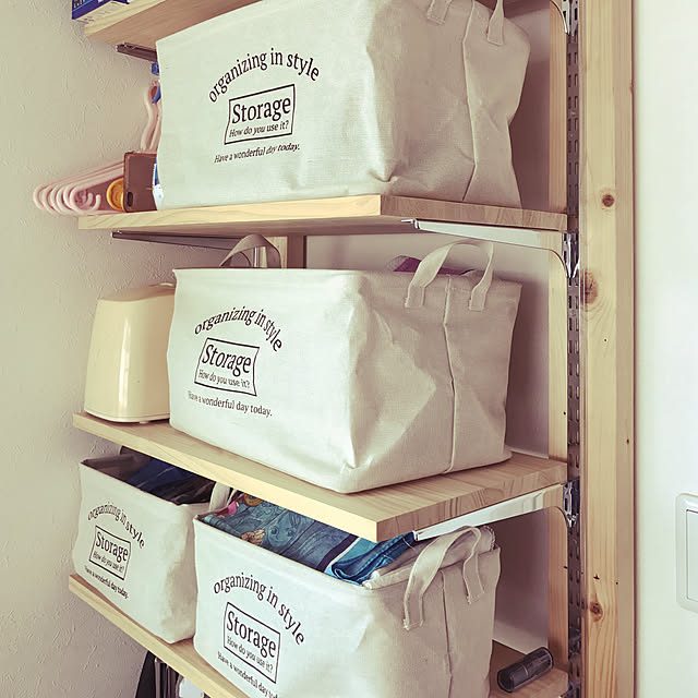 My Shelf,ハンカチ収納,仕切り壁の裏,アイロン置き場,給食フキン収納,タオル収納,リビングから見えにくい場所,ディアウォール,ストレージボックス,ダイソー hozの部屋