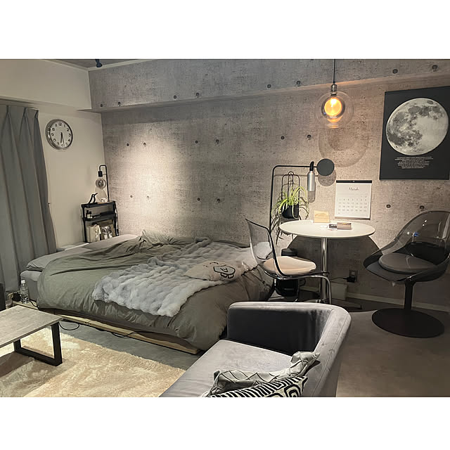 Lounge,2024.3.8,新生活,ラグ,モンステラ,海外風インテリア,IKEA 照明,賃貸マンション,賃貸インテリア,モルタル床,癒しスペース,ラウンドテーブル,賃貸でも諦めない！,グリーンのある暮らし,イイネありがとうございます♪,グレーインテリア,IKEAチェア,フォローすごく嬉しいです♡,コメント嬉しいです♡,買ってよかったもの,ステンレス好き,無機質インテリア,LAKOLE,コンクリート風クッションフロア,現状回復インテリア,ジュエリーコード pippiの部屋