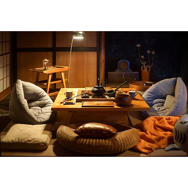 Lounge,座椅子,ユニット畳,囲炉裏テーブル,模様替え,古民家,日本家屋,築100年以上の平屋,農家の家,和室 chobinonの部屋
