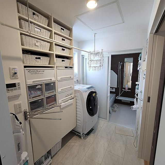 Bathroom,IKEA,マーナ,タオルハンガー,フィッツ,スラックスハンガー,フィッツケース,スラックス,スラックス掛け,IKEA　タオルホルダー,マキタ掃除機,タオル掛け,ティッシュBOX,脱衣室,南海プライウッド,南海プラドウッド　ラクエラ,南海プライウッド　棚,洗濯機,マグネット,南海プライウッド　ラクエル,ドライヤー収納 shimaaadsの部屋