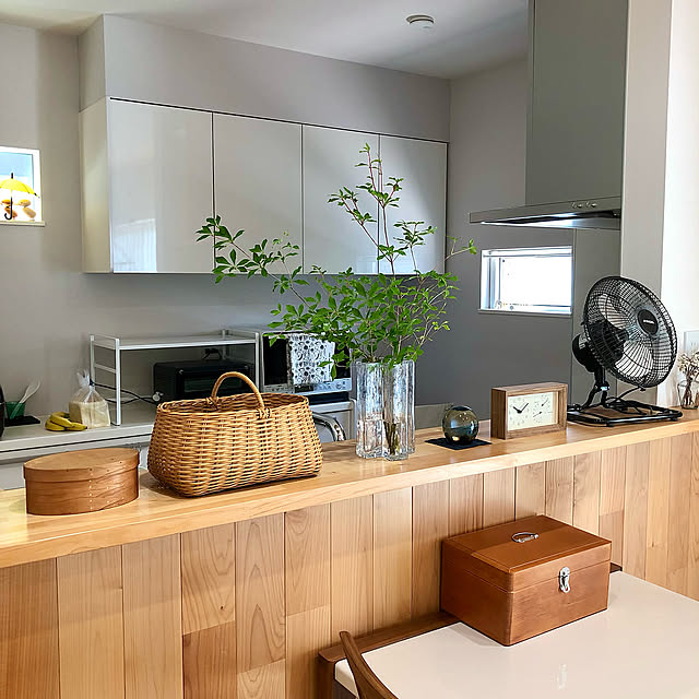 カゴ収納,ドウダンツツジ,買ってよかったもの,心地よい暮らし,スノードーム,癒し,金津沙矢香,窓辺,Lounge yoppiの部屋