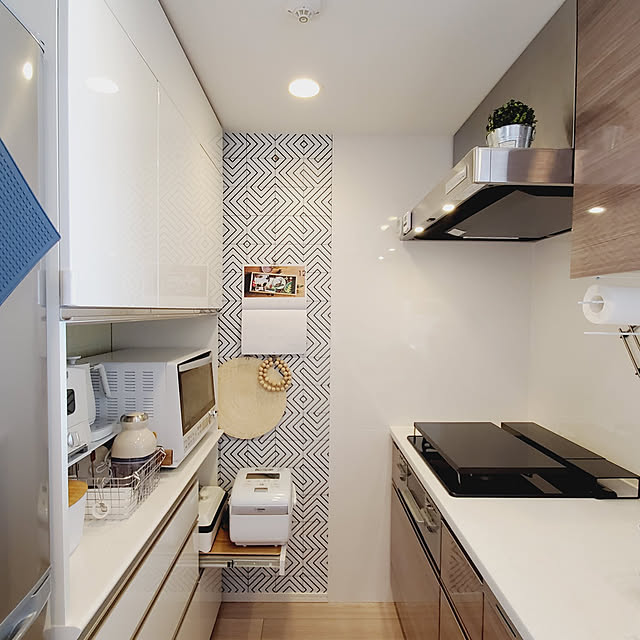 Kitchen,アクセントクロス,マンション暮らし,マンションインテリア,かべがみや本舗,ハッテミー tttbbbの部屋