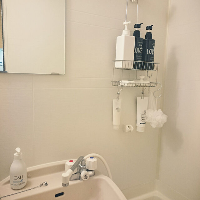 Bathroom,ひとり暮らし 1K,白黒インテリア,賃貸,年末大掃除,シンプルライフ,二点ユニットバス sachiy028の部屋