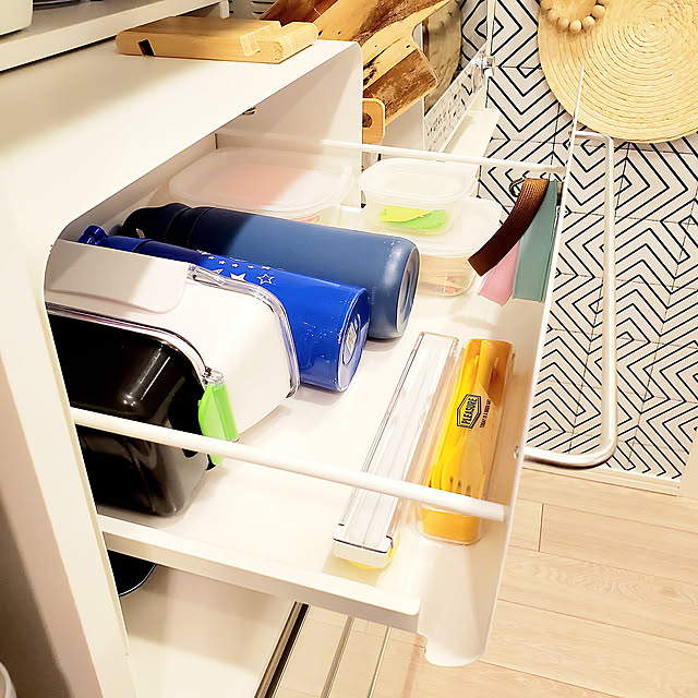 Kitchen,マンション,マンションインテリア,食器棚,パモウナ,収納,デッドスペース活用,山善,山善アンバサダー,くらしのeショップ,くらしのeショップモニター,ブレッドドロワー,ブレッドケース,お弁当グッズ,お弁当グッズ収納,水筒置き場,水筒収納 tttbbbの部屋