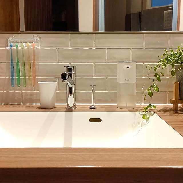Bathroom,買ってよかったもの,2023.6.16,洗面所,アイカ スタイリッシュカウンター,タイル,歯ブラシホルダー,歯ブラシ置き場,towerシリーズ,山崎実業 hana-の部屋