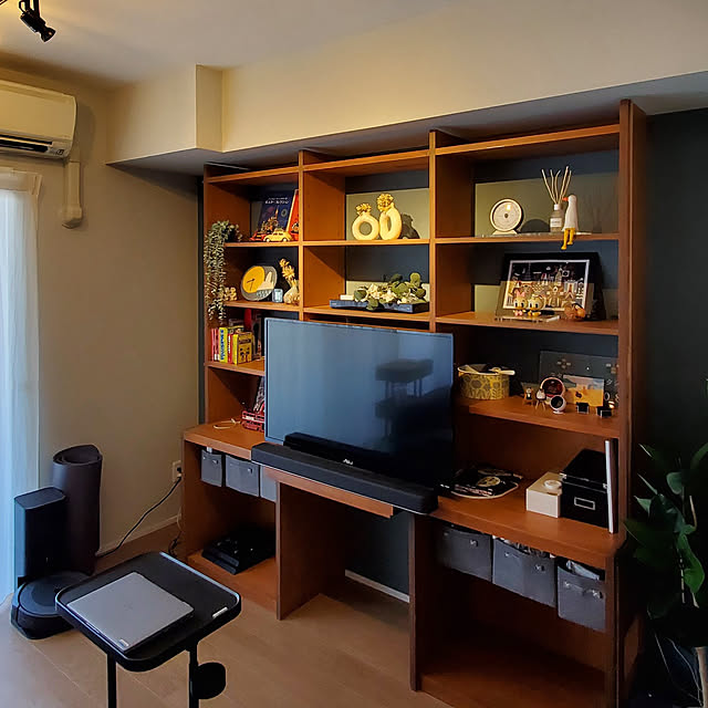 Lounge,スマート家電,ルンバ,ディーガ,SwitchBot,サウンドバー,造作棚 iamuchidaの部屋