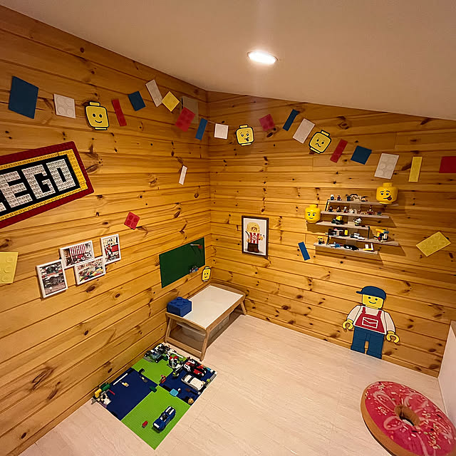Overview,こども部屋&キッズスペース,子ども部屋 男の子,LEGO部屋,子ども部屋,おままごとコーナー,ブランコのある部屋,ボルダリングのある家,アスレチックネット moeの部屋