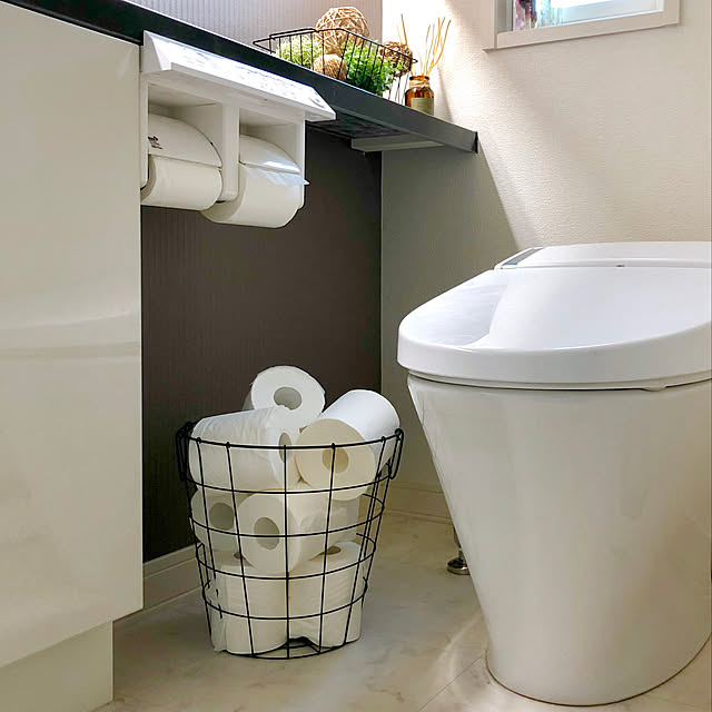 ストックもインテリアの一部に トイレットペーパー収納術 Roomclip Mag 暮らしとインテリアのwebマガジン ストックもインテリアの一部に トイレットペーパー収納術 Roomclip Mag 暮らしとインテリアのwebマガジン