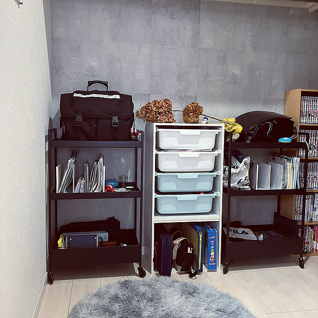 My Shelf,ランドセル収納,ランドセル置き場,アクセントクロス,5人家族,子供３人,子供部屋,IKEAワゴン shiho...の部屋