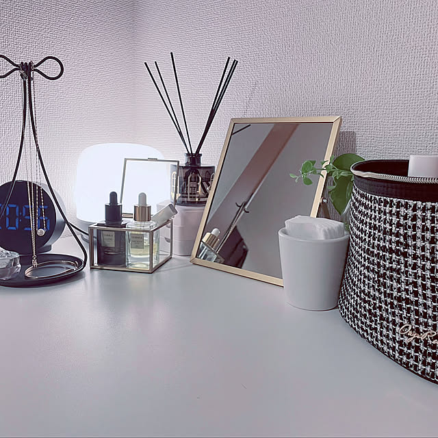 My Desk,癒し,賃貸,2LDK,2人暮らし,賃貸でも諦めない!,『RCカントリー倶楽部☆』,心地よく暮らす工夫,IKEA,セリア,季節を楽しむ,おうち時間,秋冬インテリア,デコホーム,ニトリデコホーム,家具305,癒し特集2023,アクセサリー収納 akoの部屋