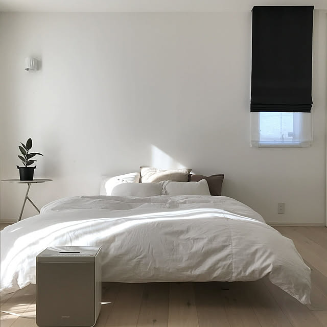 Bedroom,寝室,シンプルインテリア,モノトーンインテリア gomashioの部屋