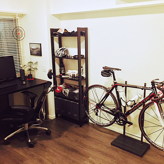 My Desk,中古を買ってリノベーション,ロードバイク,自転車大好き,IKEA,自転車置き場,フレンステッドモビール,コンテッサ,オカムラ,ワークスペース,ワークチェア,サイクリスト rubbertreeの部屋