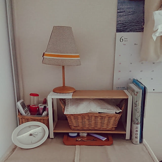 Bedroom,RoomClipショッピングで買ったモノ,かご収納,ナチュラル,北欧,リモコン,雑貨,アフタヌーンティー,時計 puyohimeの部屋