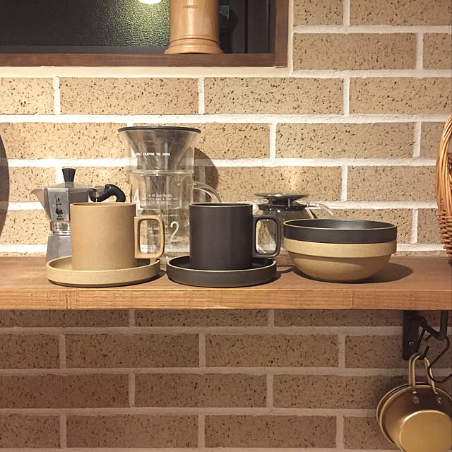 My Shelf,マグカップ,食器,器,HASAMI PORCELAIN,ハサミポーセリン,男前もナチュラルも好き,男前,造作棚,キッチン壁面,ブリックタイル Ayakaの部屋