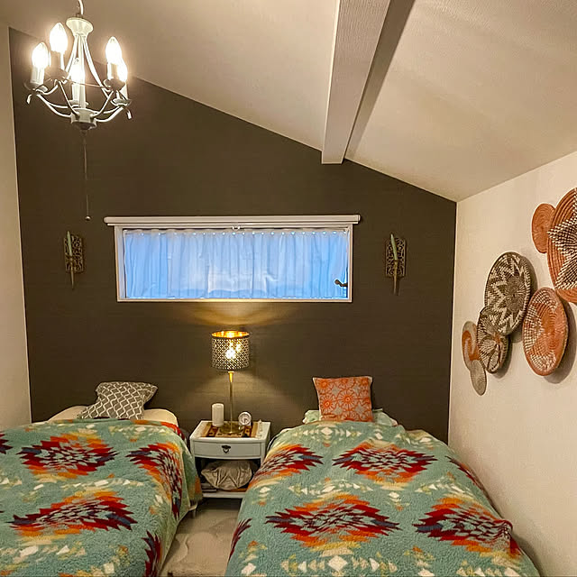 ベッドカバー,ブランケット,ライトアップ,ペンドルトン,ベッドサイドテーブル,ベッドサイドランプ,シャンデリア,ベッドルーム,わが家の明かり,お気に入りの場所,冬支度,模様替え,Bedroom,ライト BB13の部屋