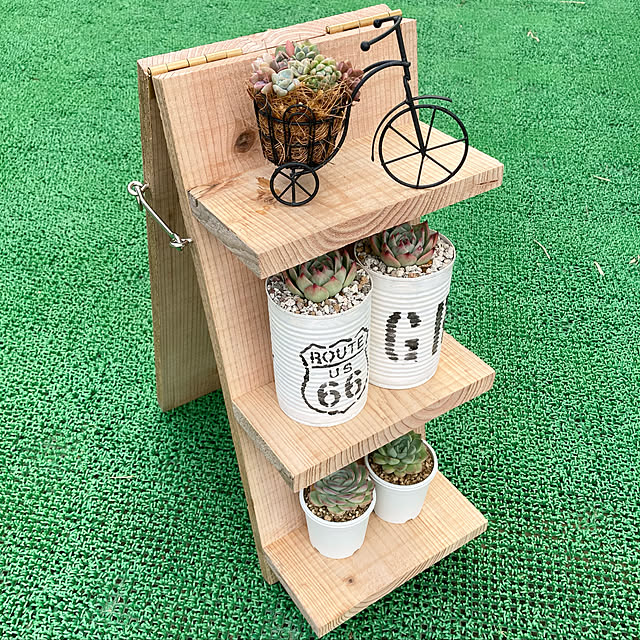 看板風,ミニ自転車,リメイク缶,DIY,ヴィンテージ,古材,足場板,庭,オシャレ,handmade,お気に入り,玄関,タニラー,シンプル,趣味,ガーデニング,多肉好き,ダイソー,ハンドメイド,可愛い,おうち時間,ナチュラル,多肉植物,カフェ風,グリーン,寄せ植え,Entrance marksの部屋