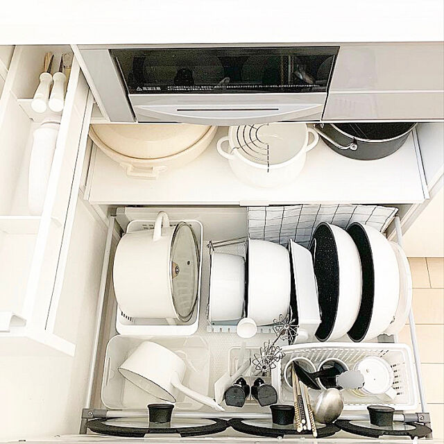 使いやすくスッキリと♡キッチンツールや調理器具の収納法 | RoomClip 