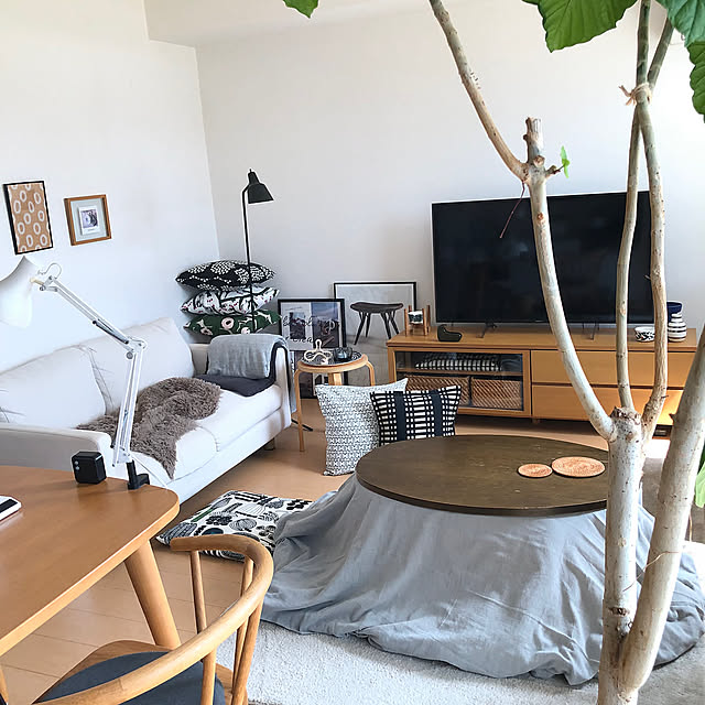 Overview,新生活,マリメッコ,こたつ,賃貸アパート,無印良品 ソファ,無印良品,観葉植物,スタンダードプロダクツ,IKEA eriの部屋