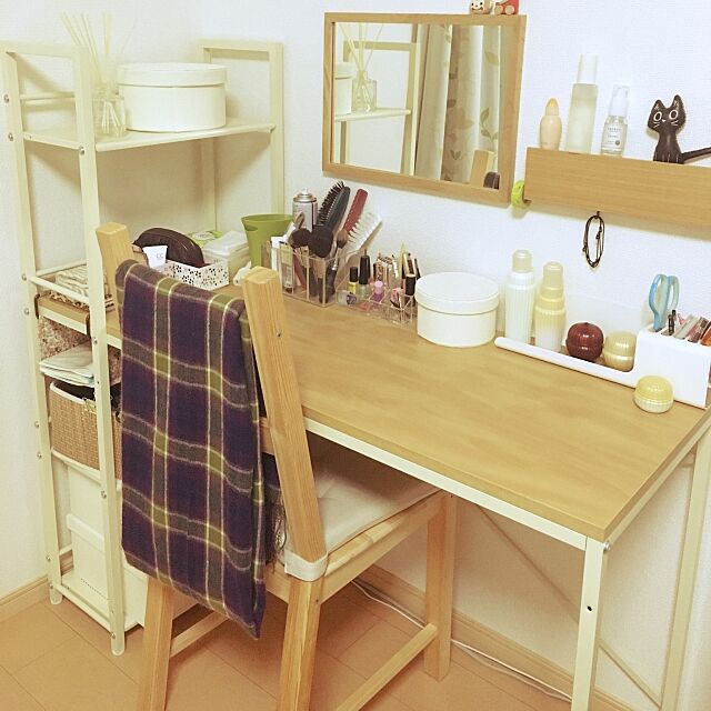 My Desk,一階,田舎,AYURA,一人暮らし,ワンルーム,無印良品,IKEA,雑貨,ドレッサー兼デスク,shiro,大東建託,壁に付けられる家具 atsukunの部屋