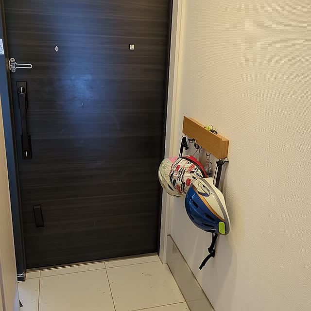 Entrance,子供３人,マンション暮らし,子供のいる暮らし,PROUD,無印良品,ヘルメット,ホワイトインテリア,3LDK fujico.cの部屋