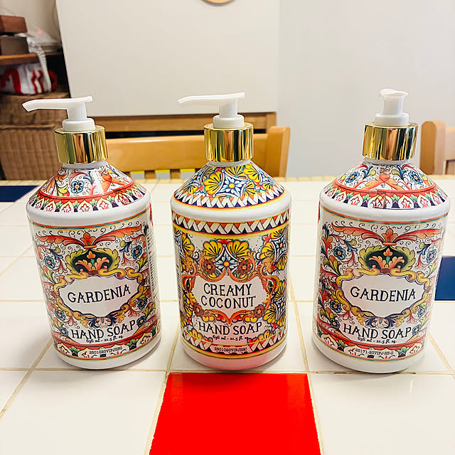 Bathroom,コストコハンドソープ,リピート買いアイテム,カラフル,DIY,カフェ風,トリコロール,タイル貼り,マンション暮らし,100均 yumizoの部屋