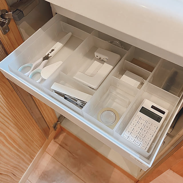 文房具収納,ナイスタック,ニチバン,両面テープ,シンプル,整理収納アドバイザー１級,ホワイト化,無印,北欧,ナチュラル,My Desk hinatabokkoの部屋
