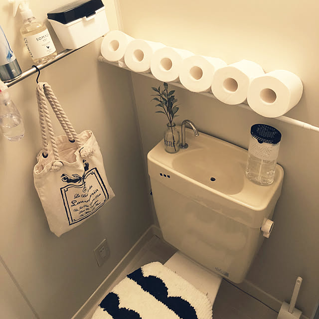 Bathroom,そまり,突っ張り棒,塩系,モノトーン,もたない暮らし,一人暮らし,北欧,セリア,シンプル,ダイソー,フェイクグリーン,プチミニマリスト toufuの部屋