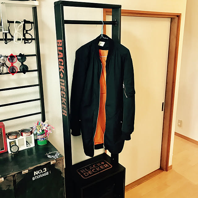 Entrance,ハンガーラック,BLACK＆DECKER,ミリタリー,DIY,インダストリアル,ステンシル,カラーボックス,アメリカンヴィンテージ,男前,100均,セリア Takuminworksの部屋
