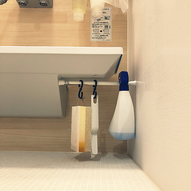 つっぱり棒収納,隙間収納,TOTO,吊るす収納,サザナ,無印良品,ダイソー,Bathroom izumiの部屋