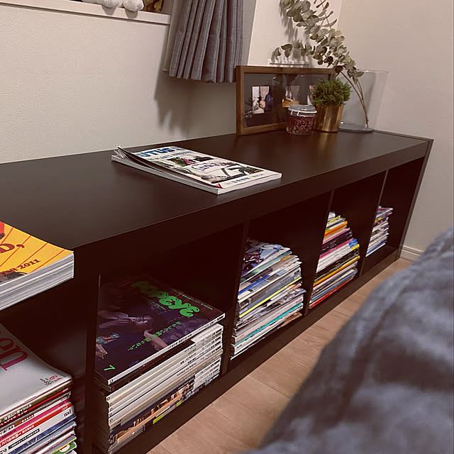 カラックス,モノトーン,IKEA,Bedroom,雑誌収納,本棚,ユーカリドライ wataame.ameの部屋