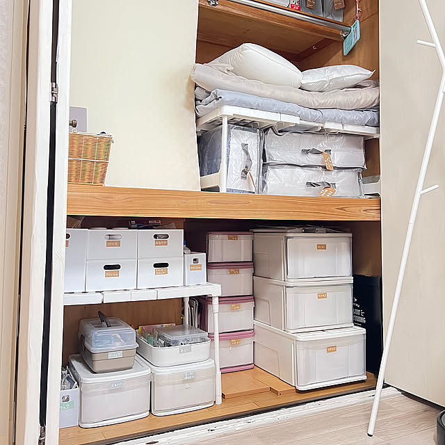 My Shelf,無駄遣いを阻止,物を把握する,クローゼットの見直し,趣味部屋,ゲストルーム,元子ども部屋,セカンドライフ,セルフリフォーム,断捨離中,すっきり暮らしたい,物を減らす！,老後を考える,ダイソー布団袋,ニトリ　収納ボックス yukarimamaの部屋