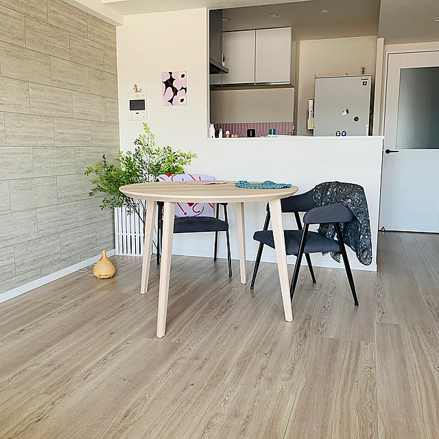 Lounge,すっきり暮らす,ナチュラル,雑貨,北欧,マンションインテリア,2人暮らし,マンション暮らし,居心地のいい場所,ホワイトインテリア,フェイクグリーン miyuの部屋
