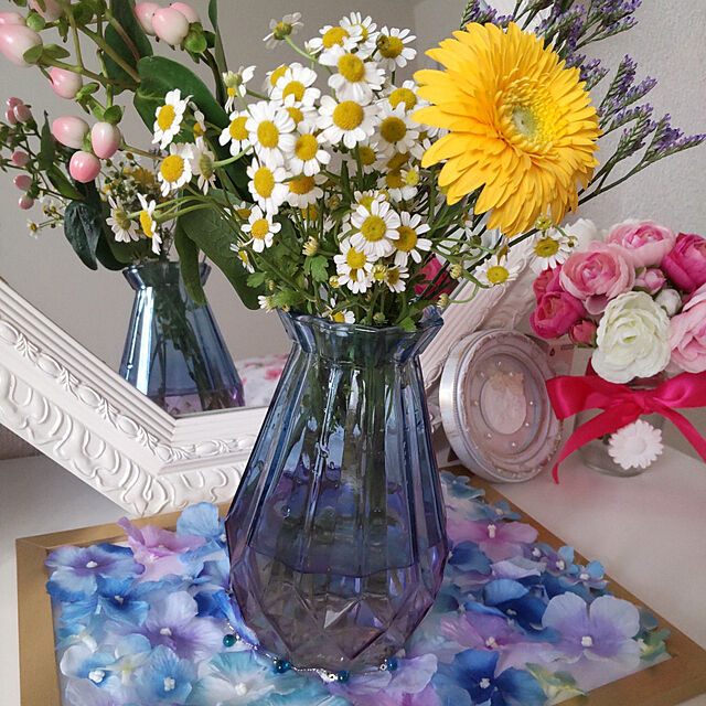 My Desk,花びん,ダイソー,花束,ガラス花瓶,イベント参加なのでコメントお構いなく❣️,ブルー&パープル,フェイク紫陽花ボードは手作り neoyukikoの部屋