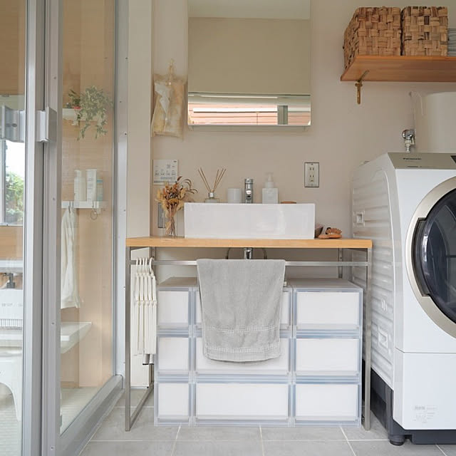 Bathroom,カウンター下収納,カフェ風インテリア,北欧インテリア,スケルトン風呂,無印良品ポリプロピレンケース,Panasonicドラム式洗濯機,洗面所インテリア,洗面所収納,洗面所 棚 puchiの部屋