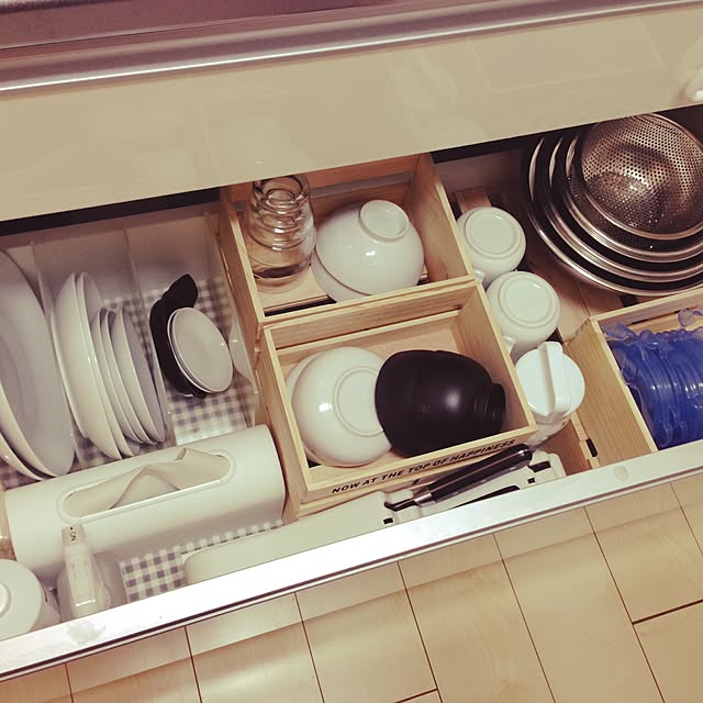 食器収納術総集編 無印や100均を使った整頓のコツ30選 Roomclip Mag 暮らしとインテリアのwebマガジン